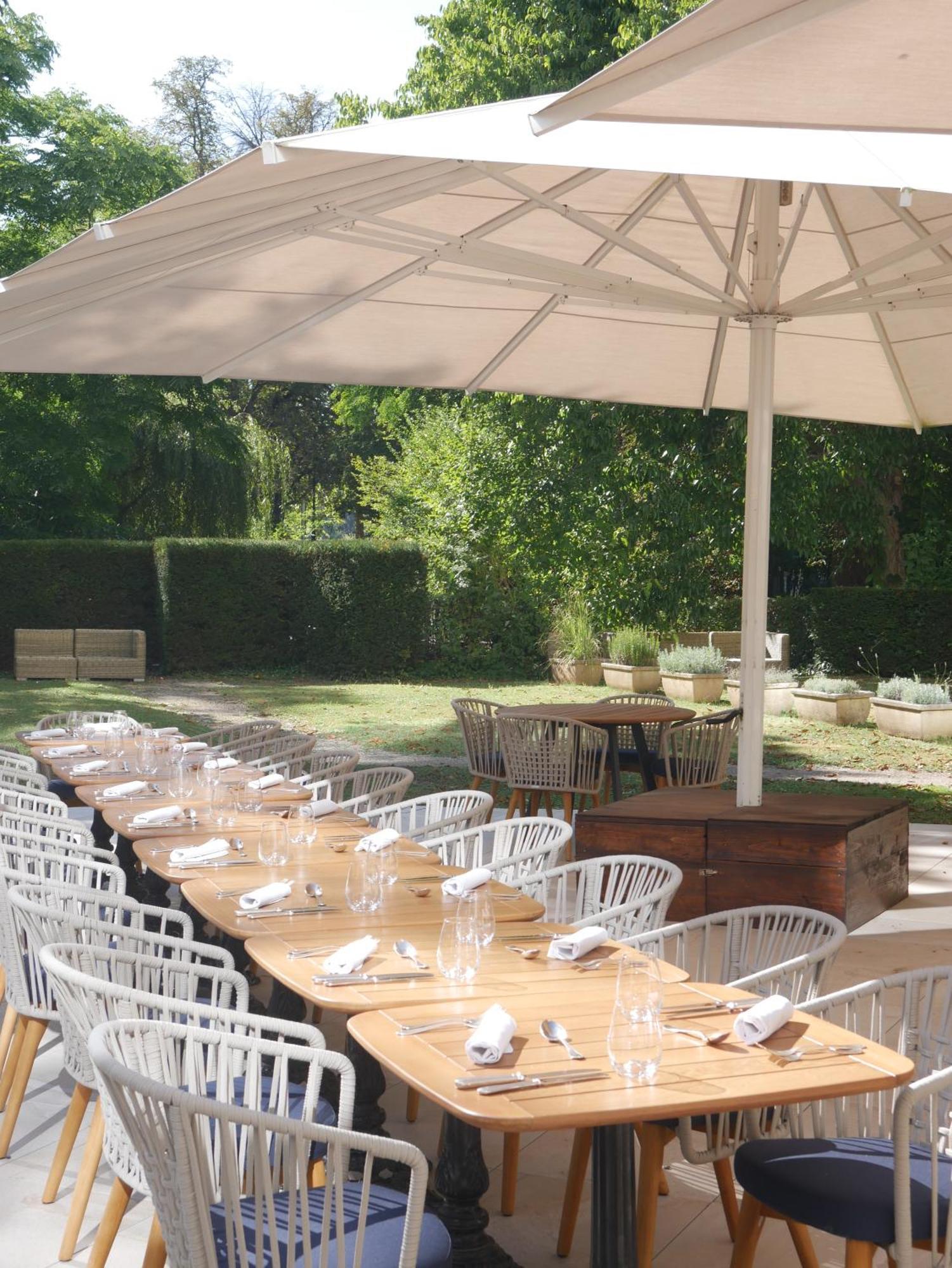 Celestins Spa Thermal & Hotel By Vy Resort Vichy Exteriér fotografie The restaurant's garden