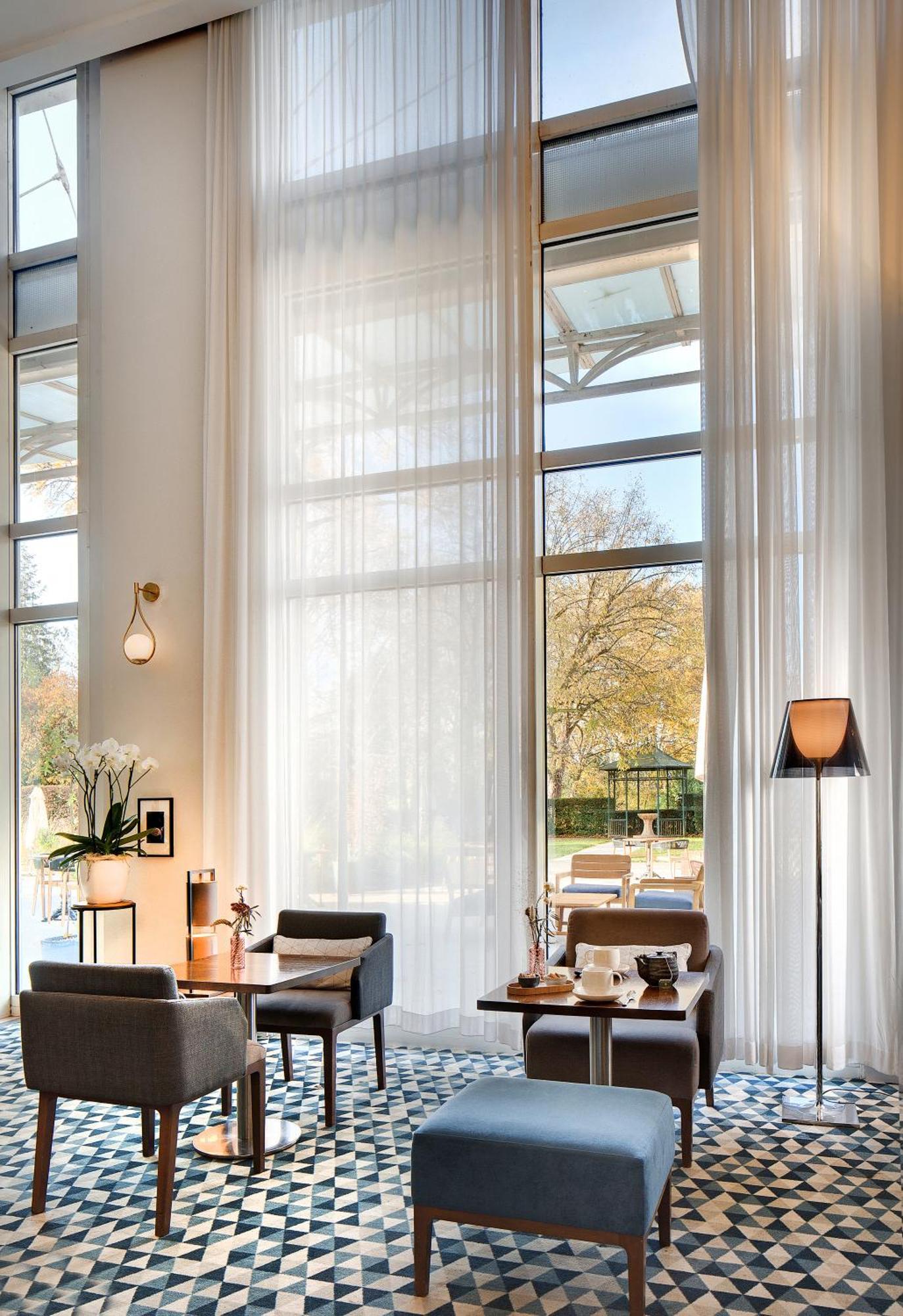 Celestins Spa Thermal & Hotel By Vy Resort Vichy Exteriér fotografie A sheer curtain