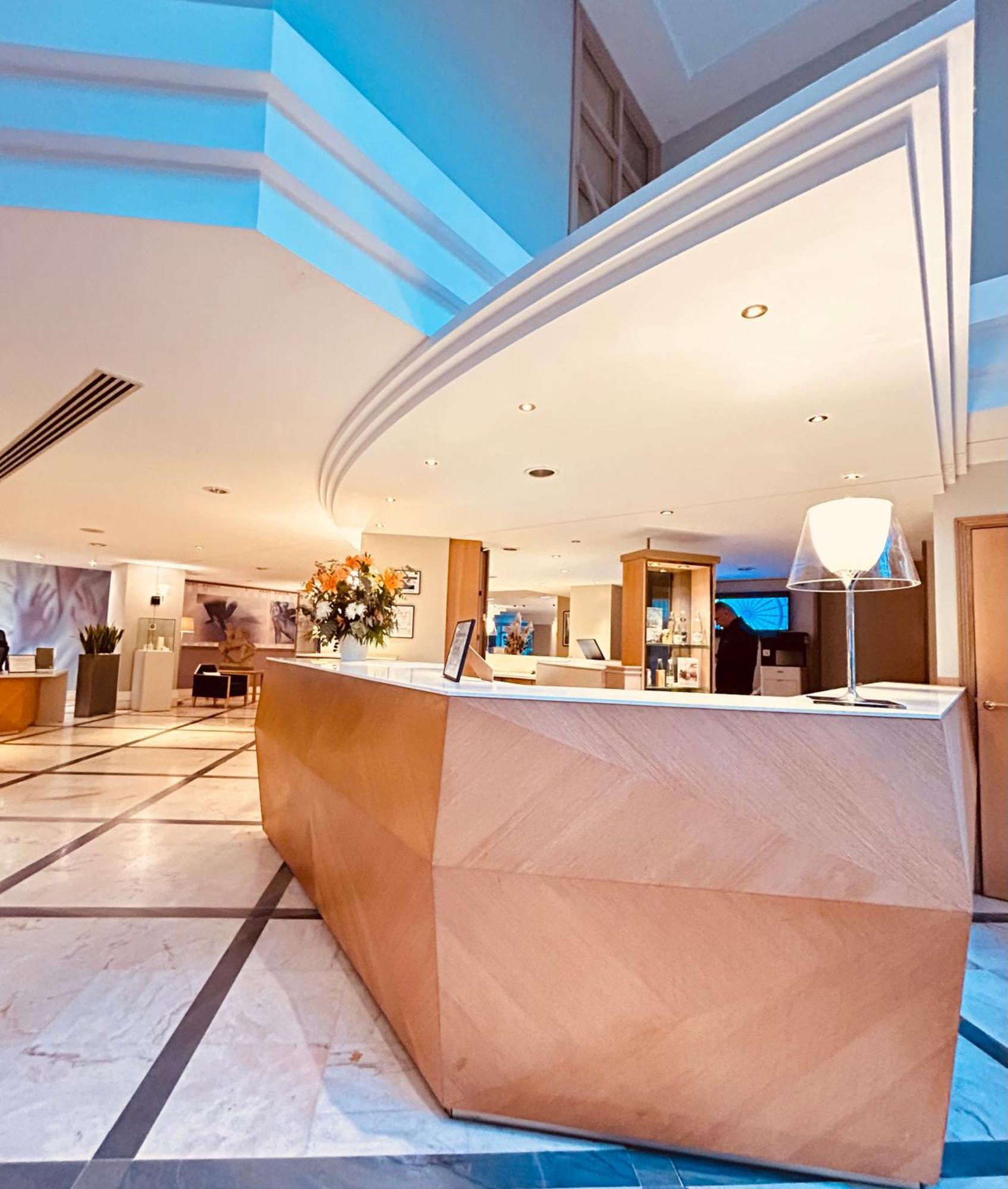 Celestins Spa Thermal & Hotel By Vy Resort Vichy Exteriér fotografie The lobby of the hotel