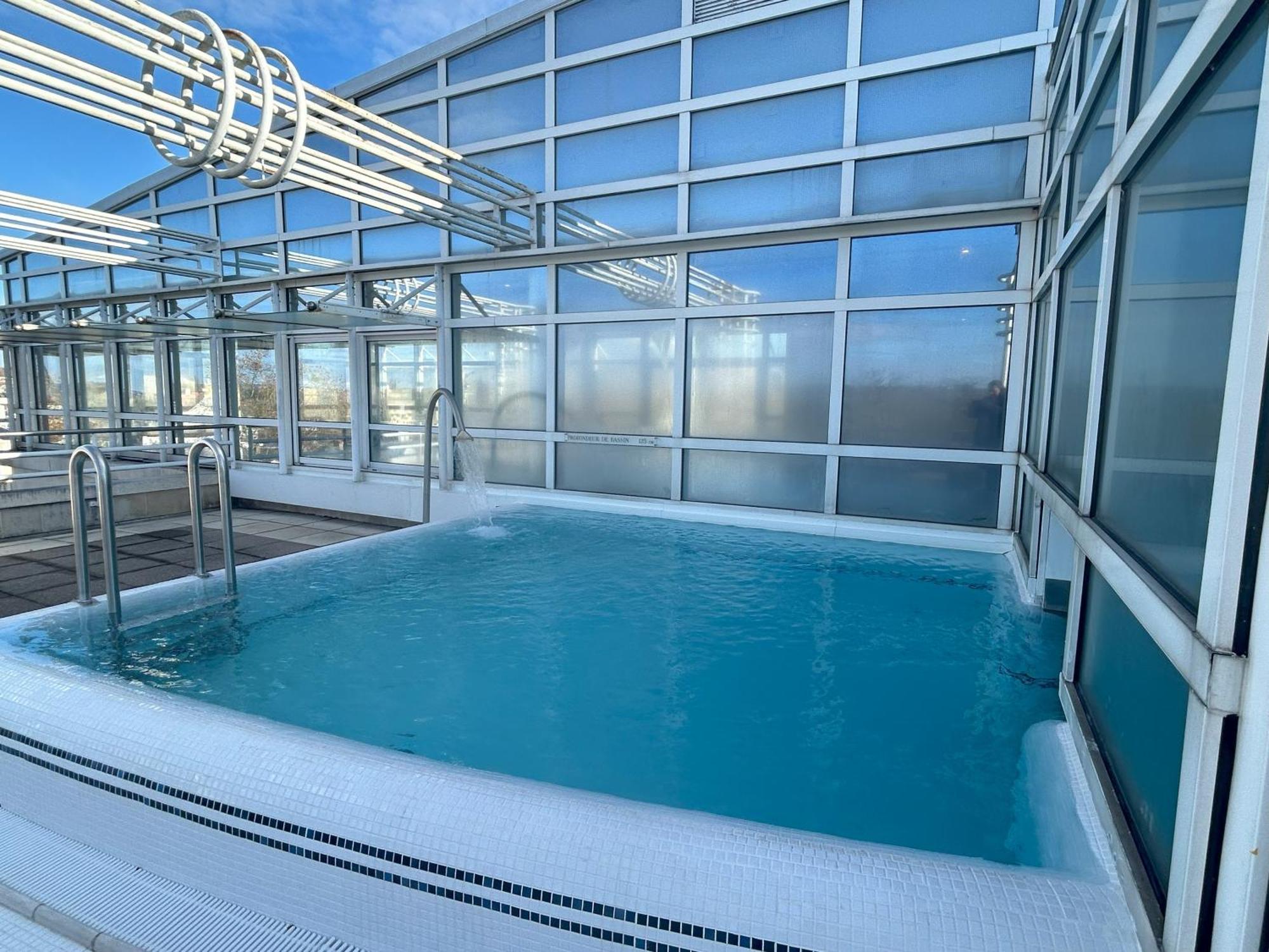 Celestins Spa Thermal & Hotel By Vy Resort Vichy Exteriér fotografie The rooftop pool
