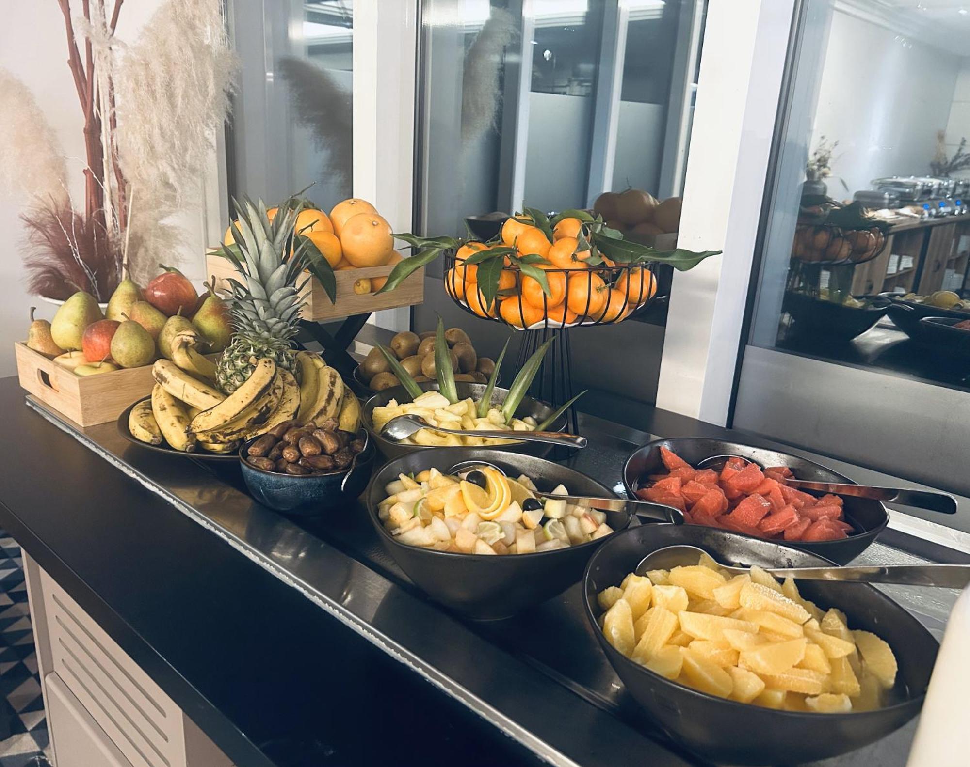 Celestins Spa Thermal & Hotel By Vy Resort Vichy Exteriér fotografie Fruit salad